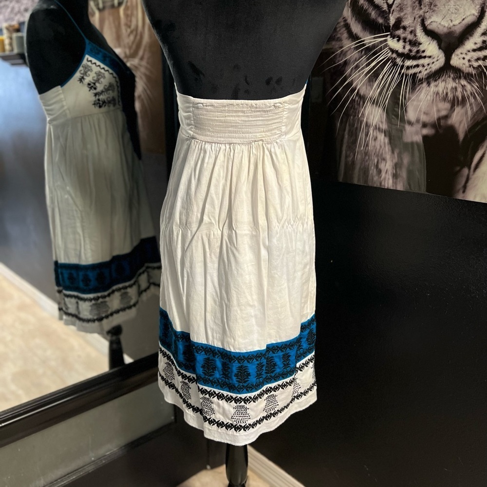 🔥3 for $25🔥 EUC- CUTE WHITE AND TEAL HALTER DRESS SZ S - Picture 2 of 7